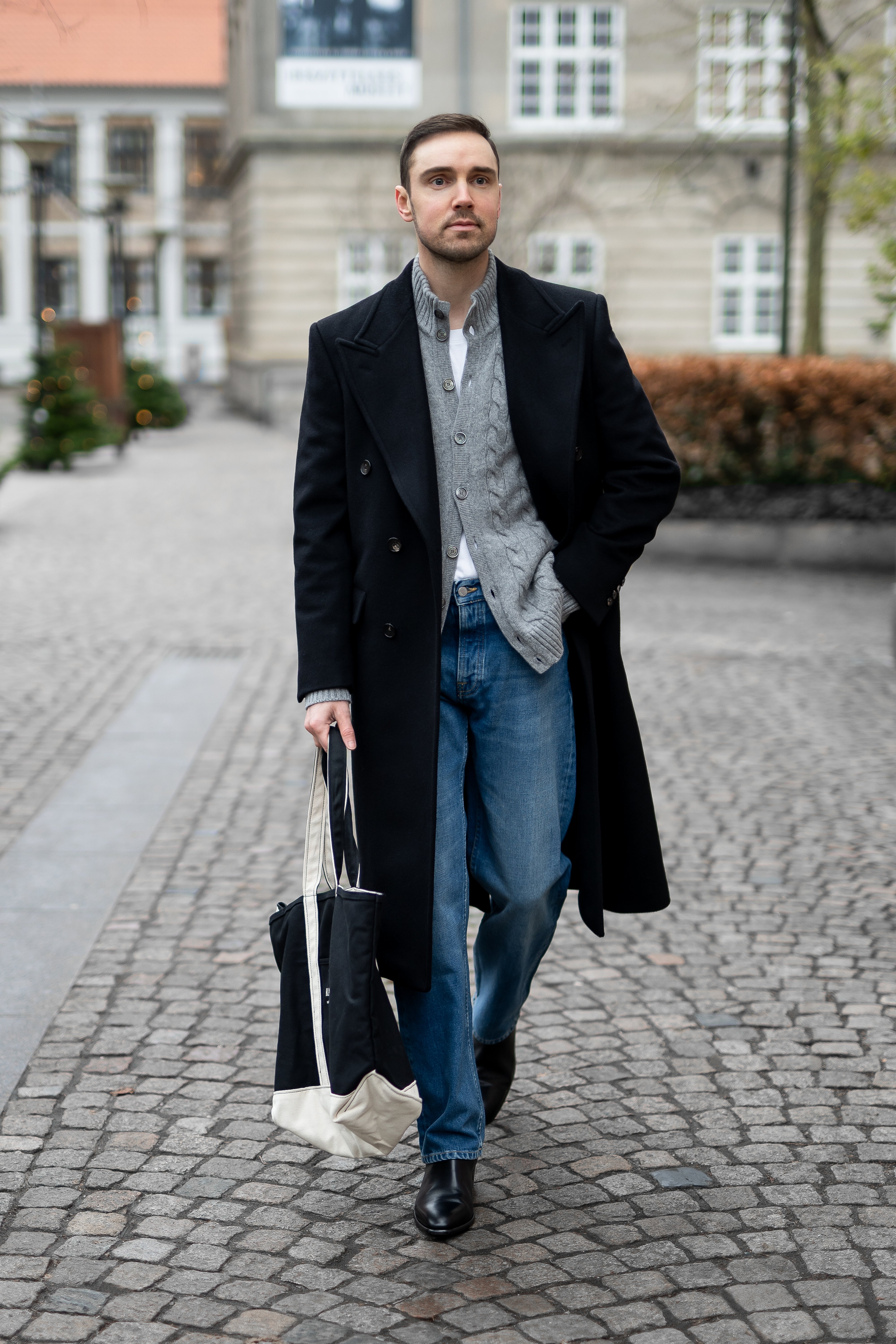 Long Wool & Cashmere Black Leonardo Coat – Edward Copenhagen
